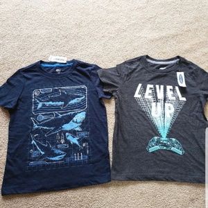 Old navy kids Tshirt 
Size xs (5)